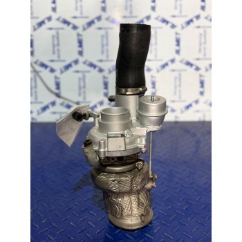 Turbosuflanta Mercedes-Benz M176.980, V8 4.0 benzină
